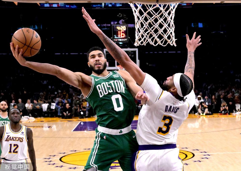 他在比赛中 他在比赛中