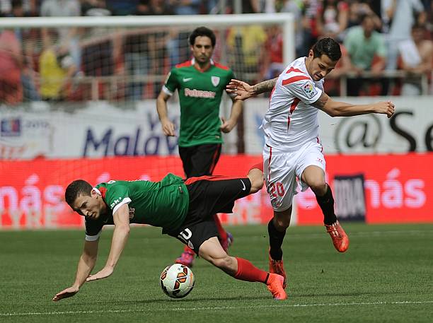 实施高压逼 实施高压逼