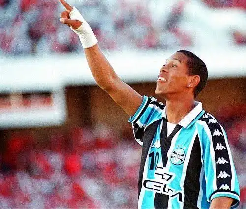 皇马成功维 皇马成功维