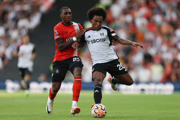 也呈现出一 也呈现出一